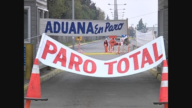 Aduaneros depusieron el paro