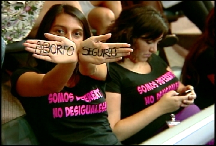 ONU recomendó despenalizar aborto en menores de 18 años