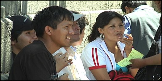 Marcha de inmigrantes hacia La Moneda buscará mejor regularización de residencias