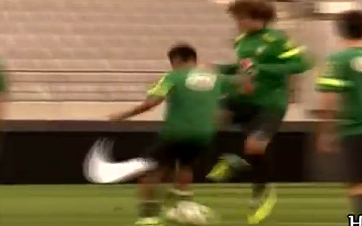 David Luiz humilló a Neymar con tremendo túnel