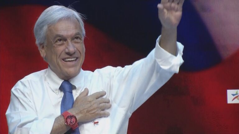 Sebastián Piñera cerró su campaña con 4500 asistentes en el Teatro Caupolicán