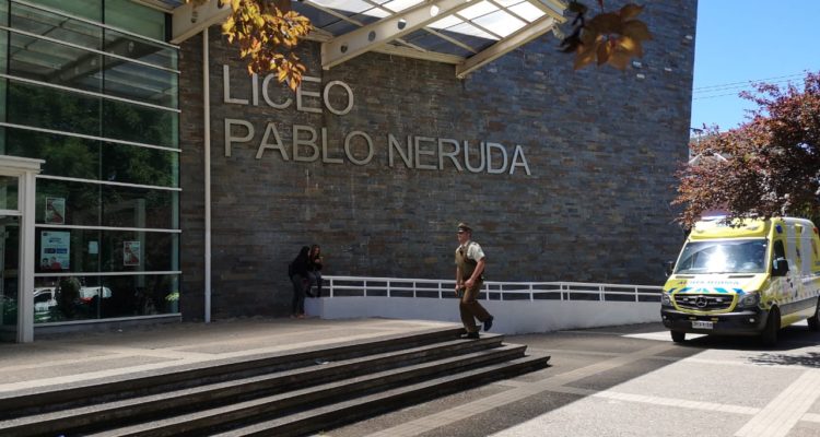 Al menos una persona resultó herida en Liceo de Temuco luego que detonara un artefacto explosivo