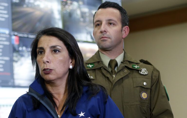 Confirman 8 fallecidos en Santiago durante el domingo de protestas