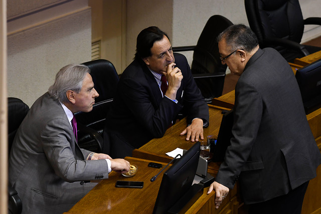 Iván Moreira y Víctor Pérez denuncian que fueron atacados por manifestantes en la carretera