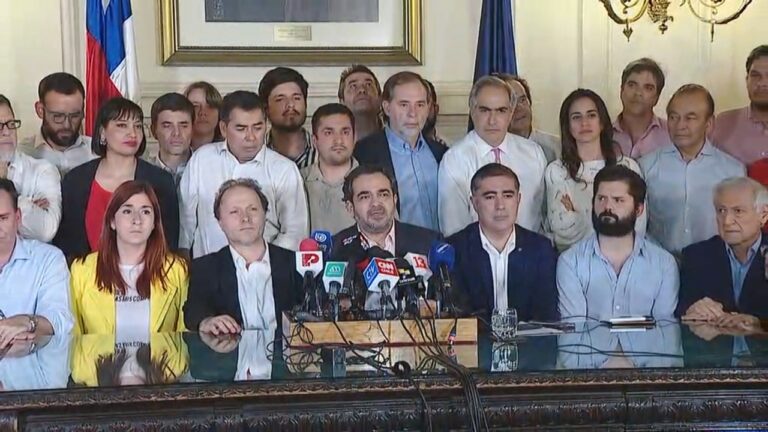 Acuerdo por una nueva Constitución: Hoja en blanco, quórum de 2/3 y plebiscito de entrada en abril 2020