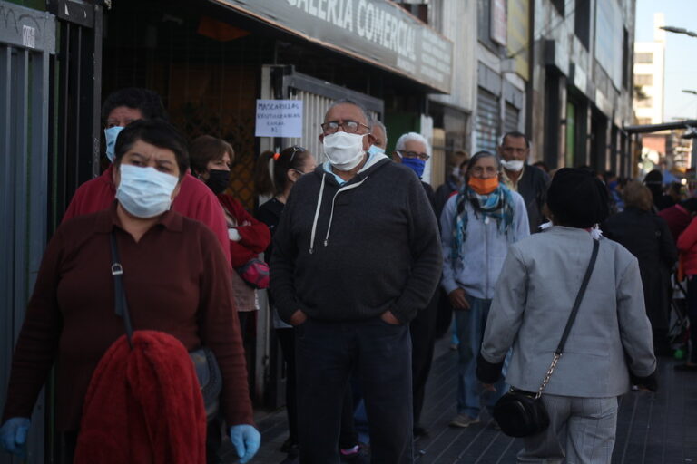 Región Metropolitana concentra la mayor cantidad de casos activos de COVID-19: Sólo en Santiago hay 608