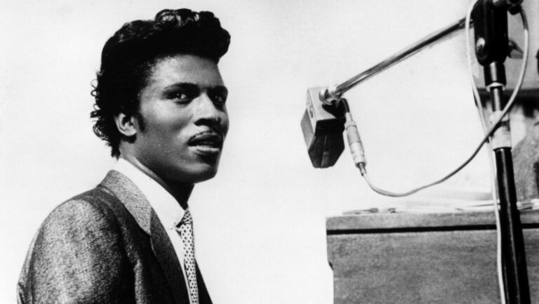 Obituario: Así fue la vida de Little Richard, el extravagente arquitecto del rock and roll que murió a los 87