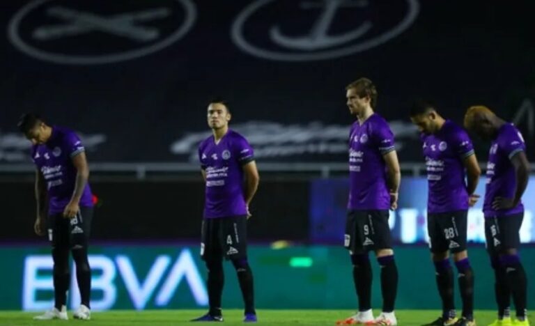 Jugador de Mazatlán FC dio positivo a COVID-19: En el club militan 6 chilenos