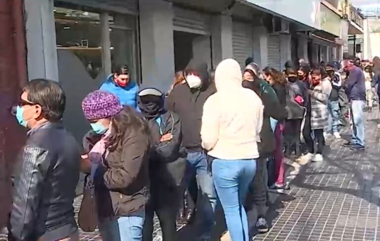 Las comunas de la RM donde aumentaron los casos activos de COVID-19 en los últimos días