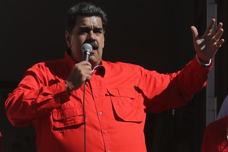 Maduro responsabiliza a la 