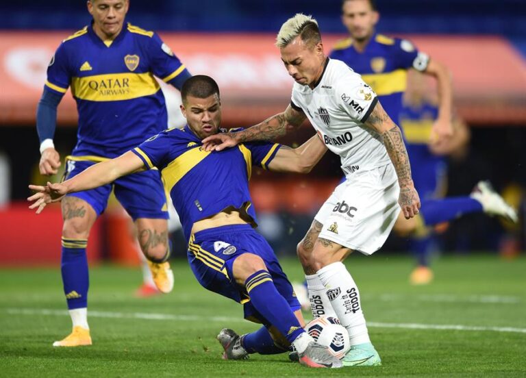 Atlético Mineiro informó que Edu Vargas nuevamente se contagió de COVID-19