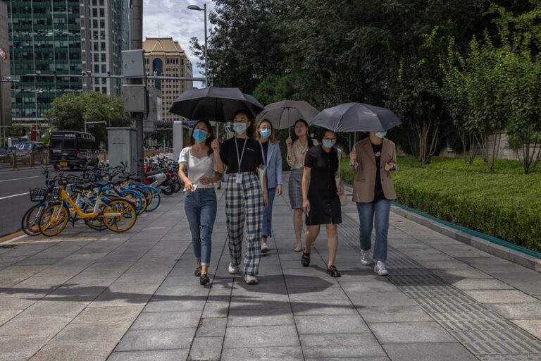 China registra nuevo rebrote y prensa oficial lo califica como el 