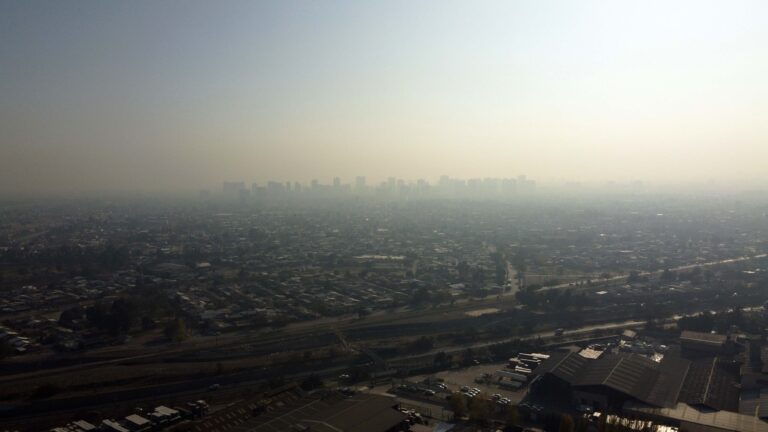 Decretan alerta ambiental en la Región Metropolitana para este sábado