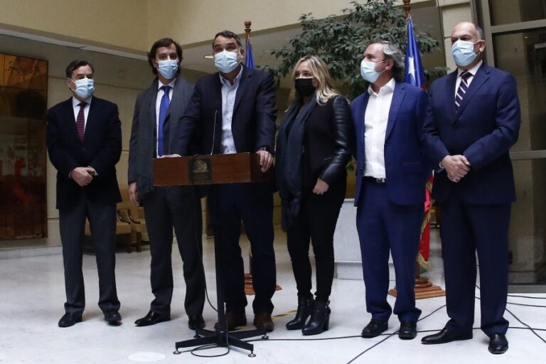 UDI pide a Comisión de Ética investigar conflicto de interés en candidatura presidencial de Provoste