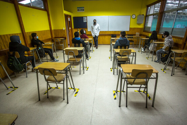 Municipalidad de Lo Espejo anunció que no volverá a clases presenciales en 2021 por 