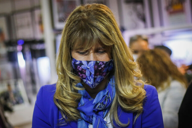 Ximena Rincón critica a la DC tras bajar su candidatura presidencial: 