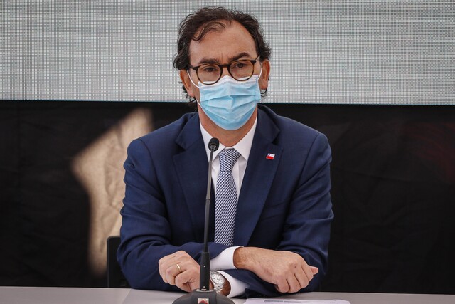 Figueroa y clases presenciales en Fase 1: 