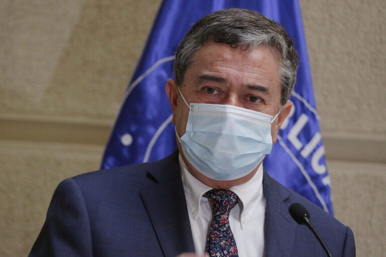 Senador Coloma se disculpó por 