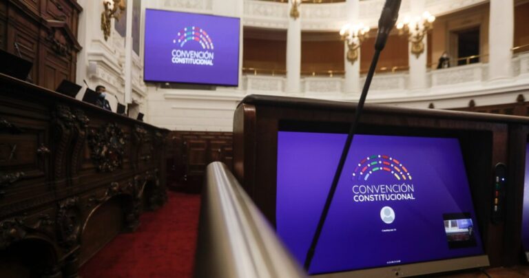 Convención aprobó protocolo COVID: Quienes sesionen presencialmente se tomarán 2 PCR semanales
