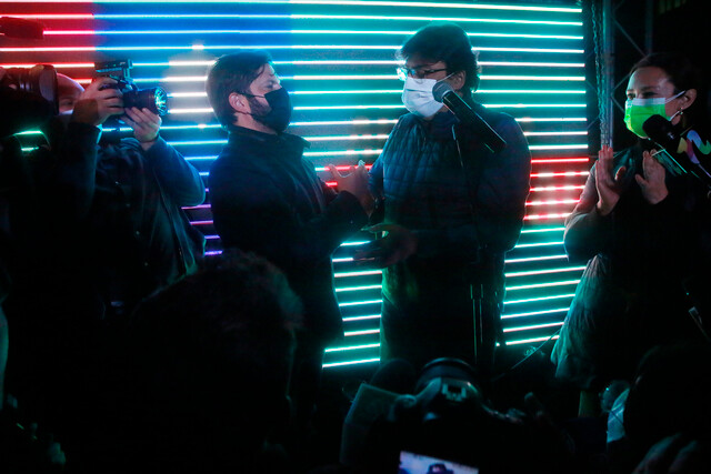 Jadue abrazó a Boric y ofreció respaldo del PC: 