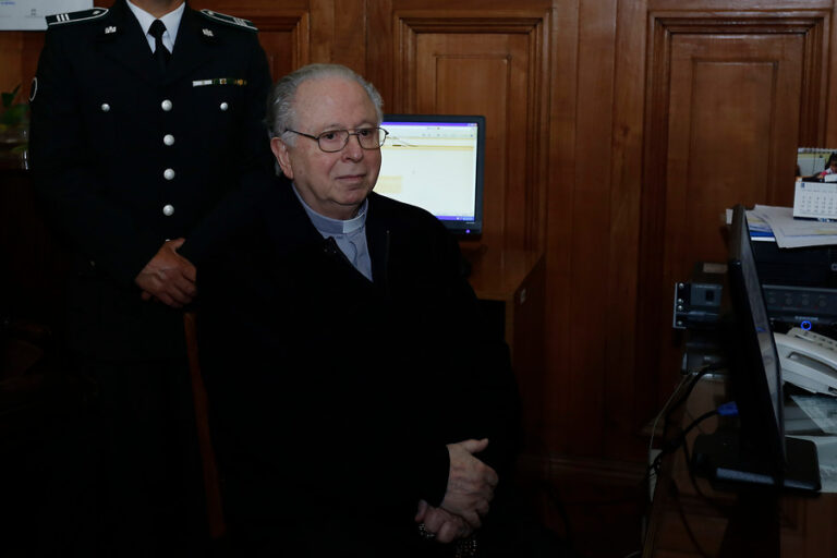 El expulsado sacerdote Fernando Karadima murió a los 90 años