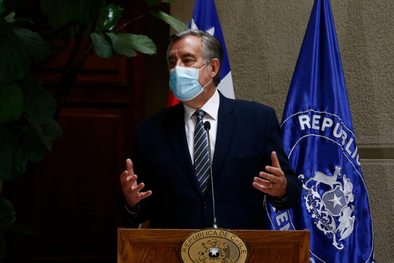 Guillier irá por la reelección: 