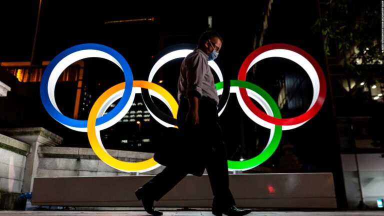 Evelyn Matthei se ilusiona con los JJ.OO. de 2036: 