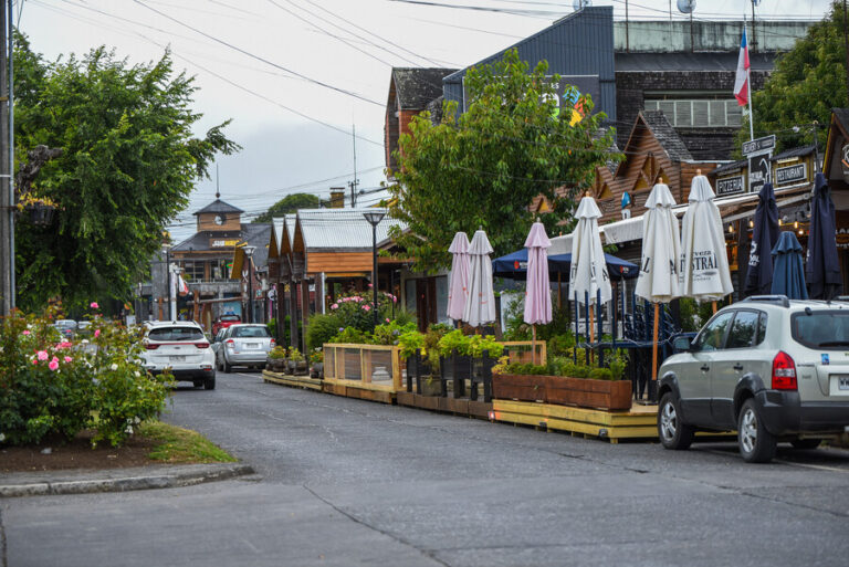 Plan Paso a Paso: 36 comunas avanzaron de fase este martes