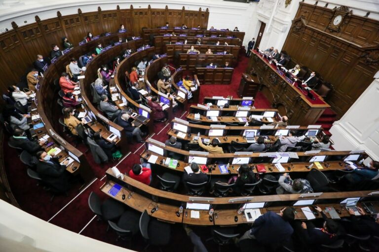Serán nueve en total: Convención Constitucional aprueba ampliar mesa directiva con escaños reservados