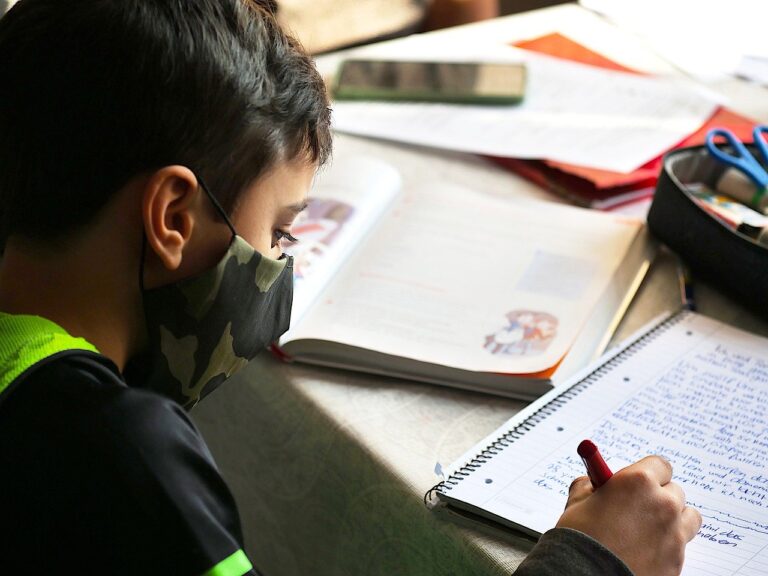 Unicef y Unesco piden retorno a clases presenciales para 