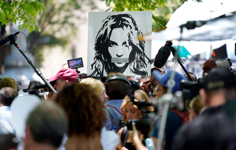 Jueza negó solicitud de Britney Spears para destituir a su padre como controlador de su fortuna