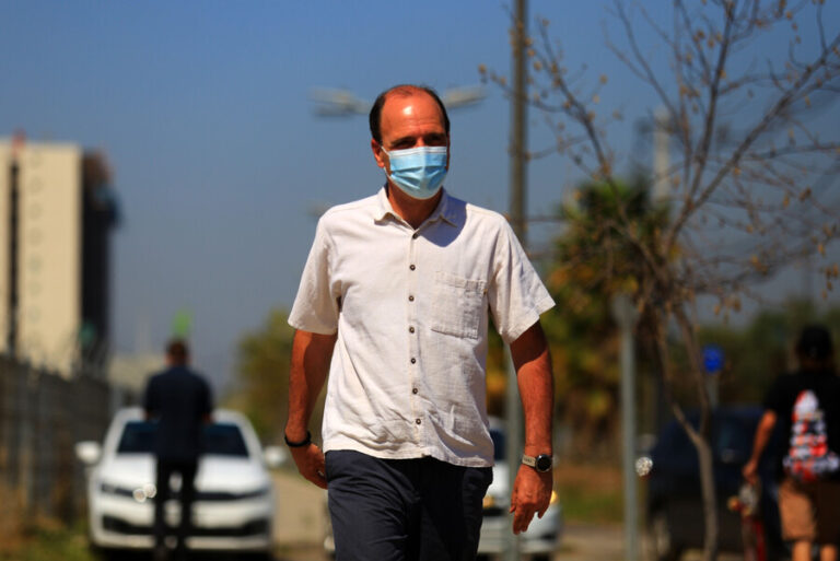 Cristián Monckeberg y ayuda ofrecida por universidades: 