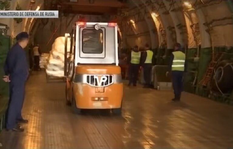 Rusia envió 88 toneladas de ayuda humanitaria a Cuba a bordo de dos aviones