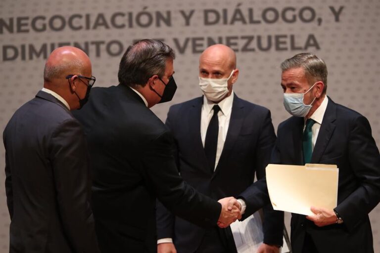 Diálogo entre gobierno de Venezuela y la oposición en México fue aplazado hasta el 3 de septiembre