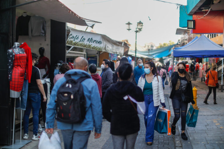 Por seguridad y calidad de vida: Alianza de Trabajadores del Comercio pide cerrar a las 19:00 horas