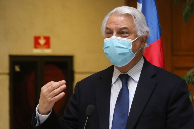 Diputados Castro y Flores anuncian denuncia contra Naranjo ante comisión de Ética: 