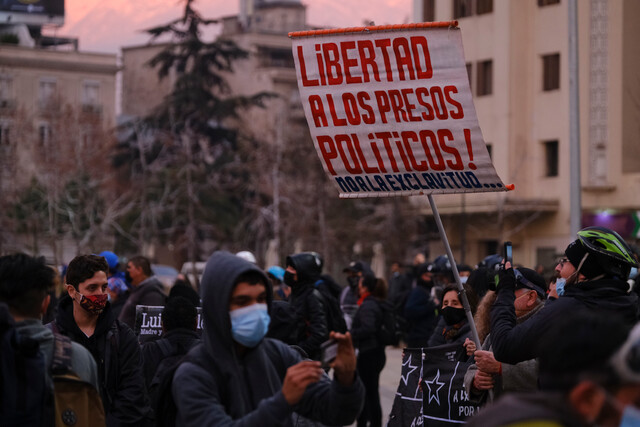 Comisión de Constitución del Senado aprobó en general proyecto de indulto a presos del estallido social