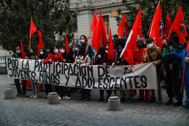 PC pide reducir edad de votación a 14 años en el plebiscito de salida de la Convención Constitucional