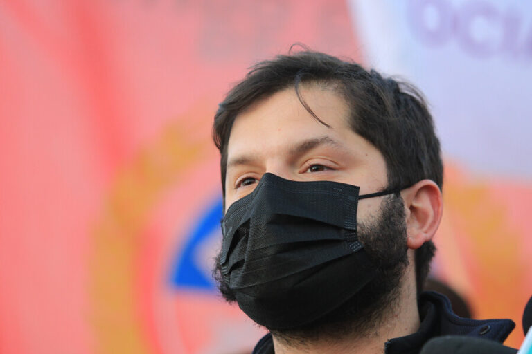 Boric tras fallida inscripción de Ancalao: 