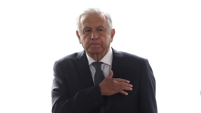 Presidente de México ofreció perdón por la 
