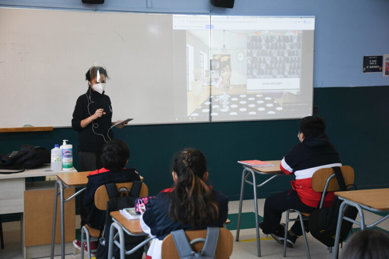 Columna de Alejandra Arratia: Vuelta a clases presenciales, pero no a la “normalidad”