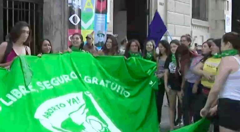 Comisión de Mujeres y Equidad de Género rechazó idea de legislar despenalización del aborto