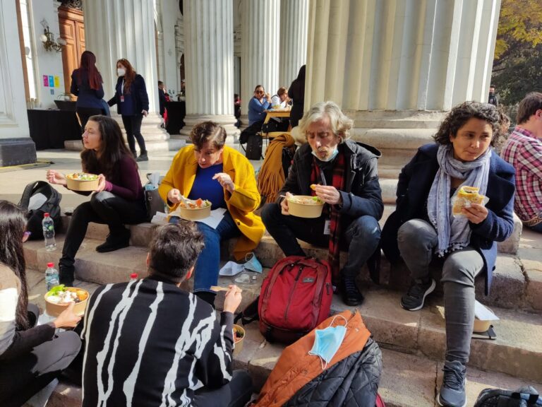 Crítica de Patricio Achurra por condiciones para almorzar en la CC generó nueva discusión en redes