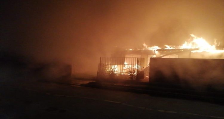 Dos personas fallecieron en un ataque incendiario en Tirúa