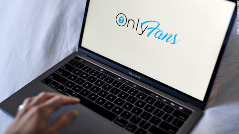 ¿Qué hay tras las restricciones al contenido sexualmente explícito en OnlyFans?