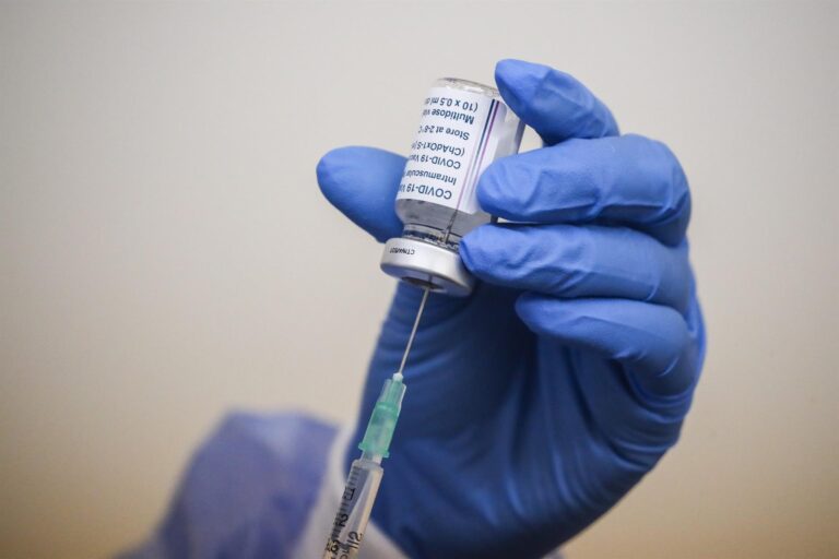 Farmacéuticas dispararon sus ganancias en 66% por la vacuna contra el coronavirus