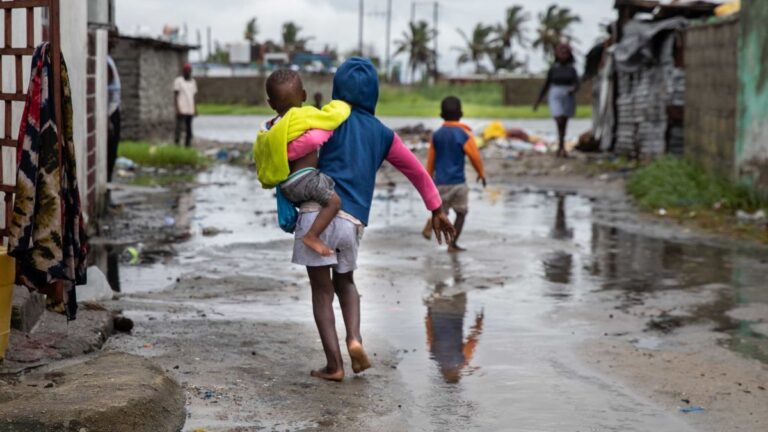 Unicef: Mil millones de niños están “gravemente expuestos” a los riesgos del cambio climático