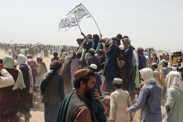 Qué es la ley sharía, las bases con que los talibanes rigen Afganistán
