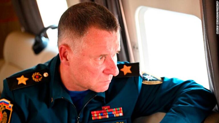 Ministro ruso de Emergencias murió haciendo ejercicios de entrenamiento en el Ártico