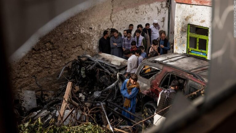 La CIA advirtió presencia de niños segundos antes que un misil estadounidense matara a 10 personas en Kabul